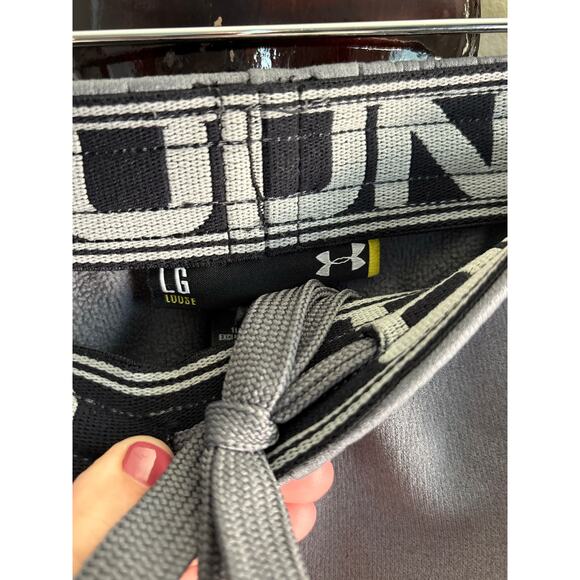 Men’s Under Armour gray large loose fit athletic sweatpants - Picture 4 of 5